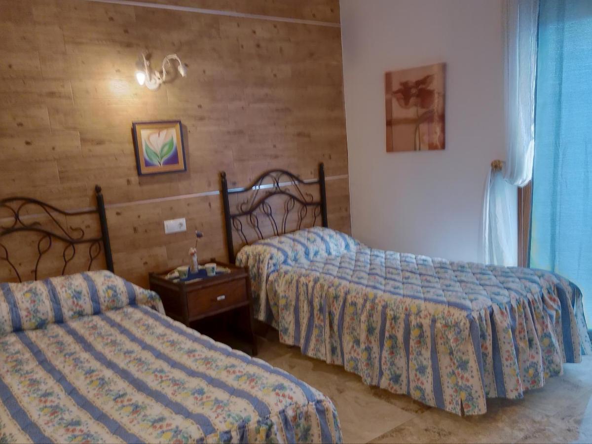 Cortijo Rural Molino El Tarahal Con Piscina Y Zonas Compartidas Esterno foto